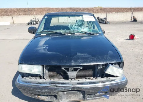 2002 Chevrolet S-10 Ls from USA, damaged, VIN 1GCCS19W028148335